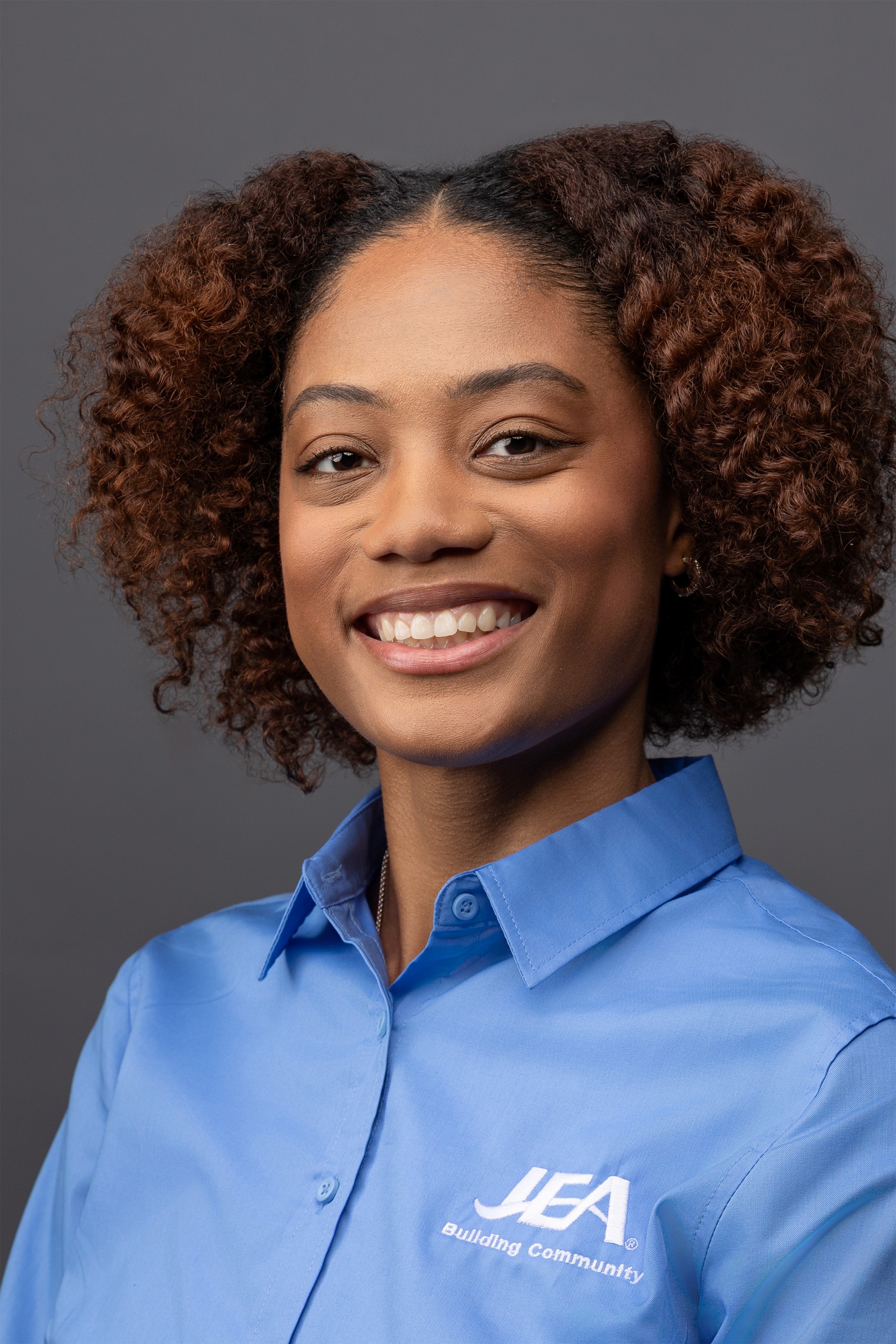 Denise Thomas Headshot photo